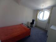 1 bedroom house for rent in Rooms available at 5 Perne...