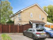 1 bedroom cluster house for sale