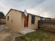 1 Bedroom House in Meadowlands
