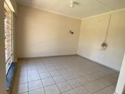 1 Bedroom House in Rondebult