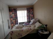 1 Bedroom House in Van Riebeeck Park