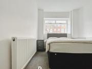 1 Bedroom House Of Multiple Occupation For Rent In 13...