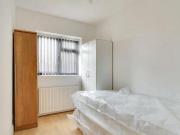 1 Bedroom House Of Multiple Occupation For Rent In Mead...