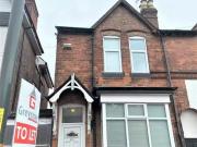 1 bedroom house of multiple occupation for rent in Wood...