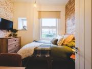 1 bedroom house of multiple occupation to rent