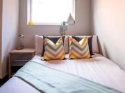 1 Bedroom House Oldham Greater Manchester 91807265