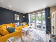 1 Bedroom House Richmond Upon Thames Surrey 94607201