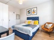 1 bedroom house share for rent in 172a Finchley Road,...
