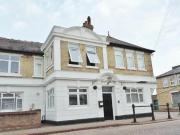 1 Bedroom House Share For Rent In Belsize Avenue, Woodston