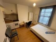 1 bedroom house share for rent in Blenheim Street,...