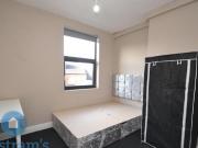 1 Bedroom House Share For Rent In Burford Road