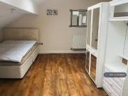 1 bedroom house share for rent in Church Hill Road,...