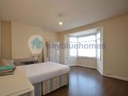 1 bedroom house share for rent in Glenfield Road,...