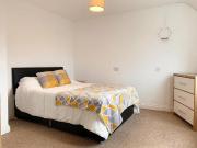 1 bedroom house share for rent in Higney Road,...