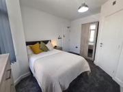 1 bedroom house share for rent in James Road, Oldbury,...