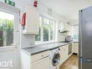 1 Bedroom House Share For Rent In London