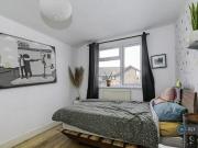 1 Bedroom House Share For Rent In London