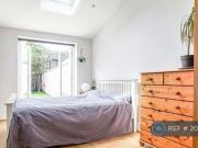 1 Bedroom House Share For Rent In London