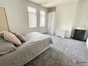 1 bedroom house share for rent in Milton Walk,...
