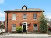 1 bedroom house share for rent in Newport Street...