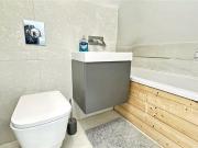 1 bedroom house share for rent in Riverside Road, Luton,...