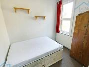 1 bedroom house share for rent in Sandfield Road St...