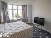 1 bedroom house share for rent in Sharpes Avenue,...