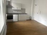 1 bedroom house share for rent in Tregonwell Road,...