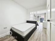 1 bedroom house share for rent in Waid Close, Dartford,...