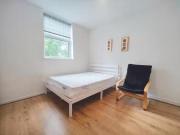 1 bedroom house share for rent in Wheelwright Road,...