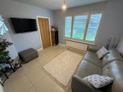 1 bedroom house share for rent in Wincanton Road,...