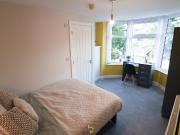 1 bedroom house share for rent in Winchester Avenue,...