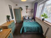 1 bedroom house share to rent