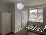 1 bedroom house share to rent