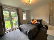 1 bedroom house share to rent