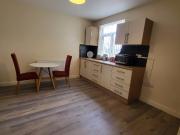 1 bedroom house share to rent