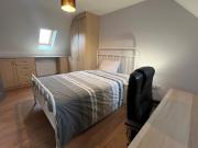 1 bedroom house share to rent