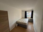 1 bedroom house share to rent