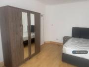 1 bedroom house share to rent