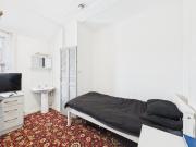 1 bedroom house share to rent