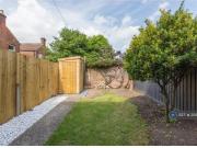 1 bedroom house share to rent