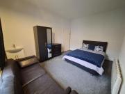 1 bedroom house share to rent