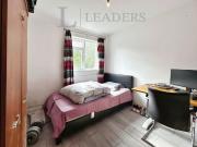 1 bedroom house share to rent