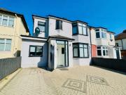 1 bedroom house share to rent