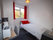 1 bedroom house share to rent
