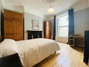 1 bedroom house share to rent