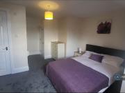 1 bedroom house share to rent
