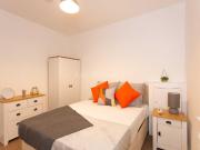 1 bedroom house share to rent