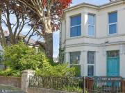 4 bedroom terraced house to rent