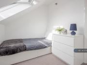 1 bedroom house share to rent